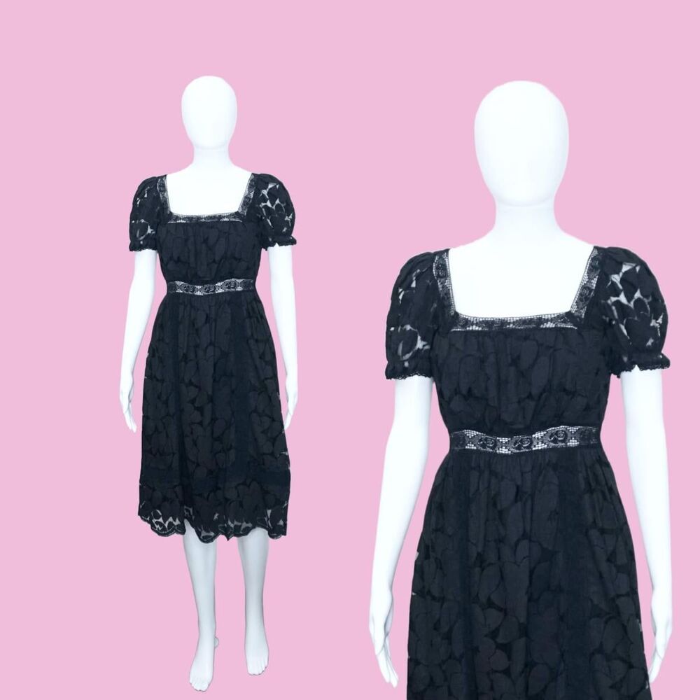 Y2K. ANNA SUI Black Lace Peek A Boo Waist Puff Sleeve Dress W/Crochet Trim. XS-S